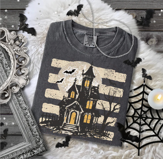 Haunted House Vintage Halloween Tee